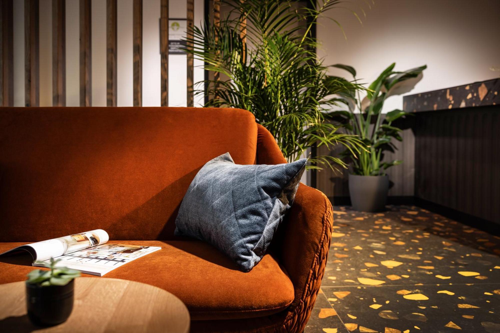 Eggelsberg Zeit Und Raum Hotel - Self Check-In المظهر الخارجي الصورة